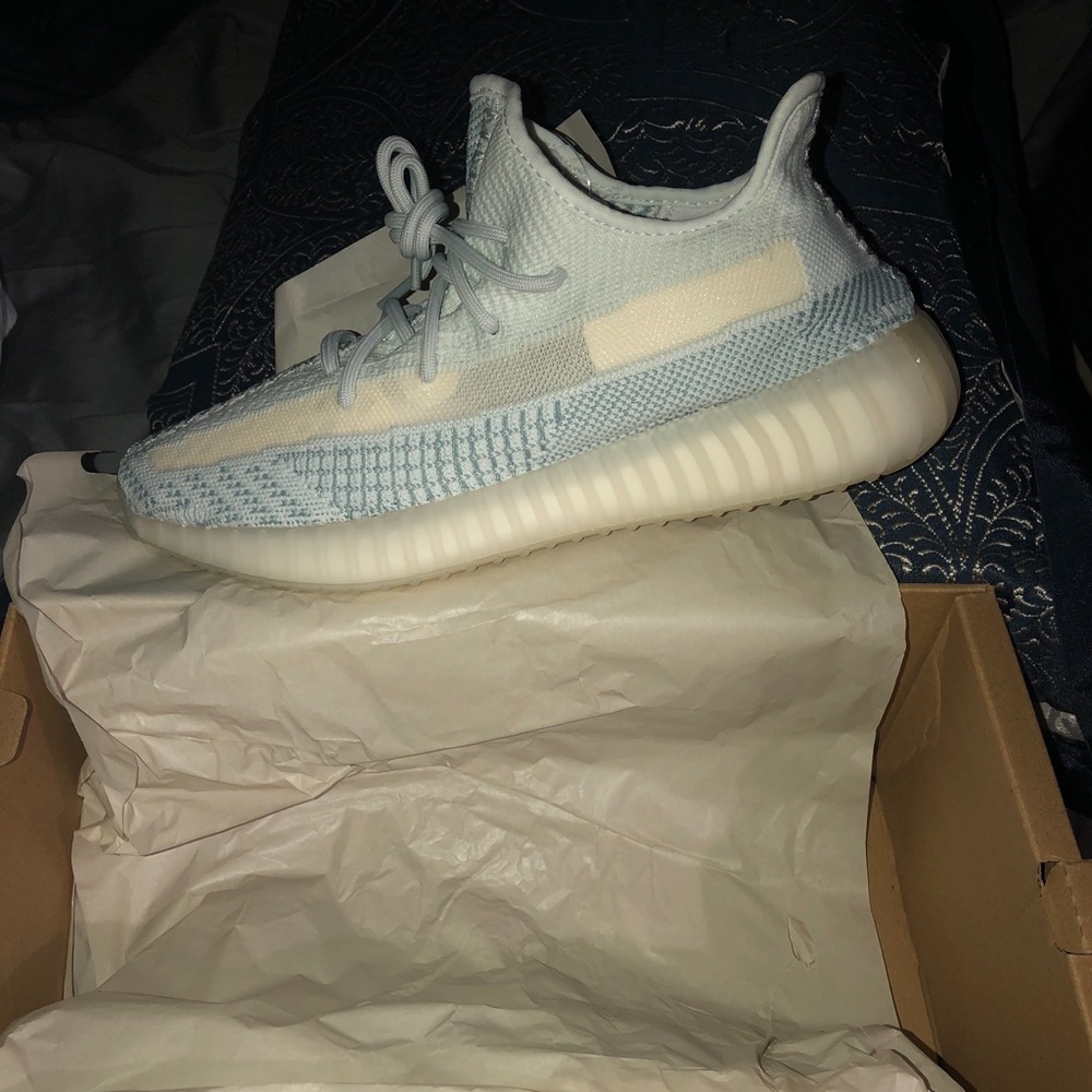 Yeezys size 10